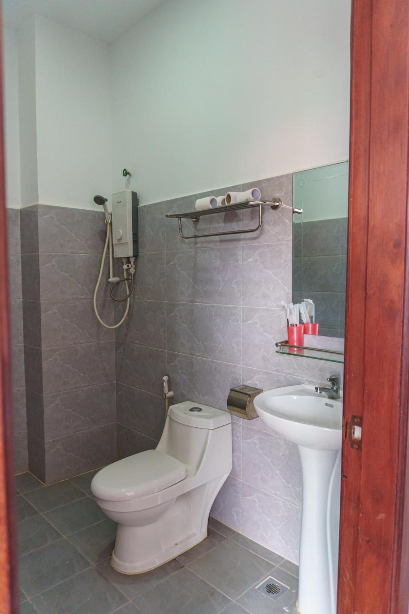 Reachbut Sessor Hotel Kep Exterior photo
